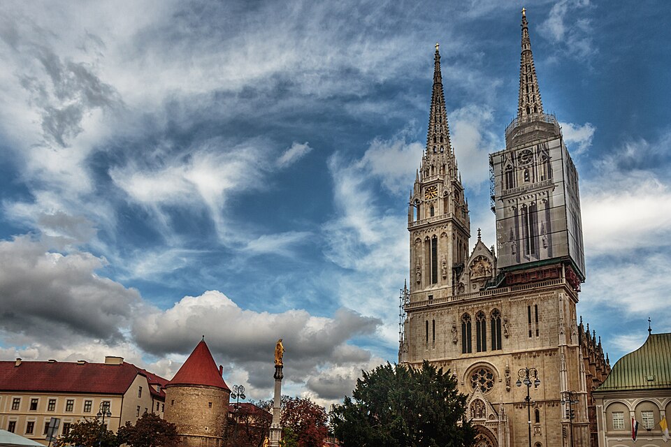 The Zagreb Cathedral on Kaptol is a Roman Catholic institution and not only the tallest building in Croatia, but also the most monumental sacral building in Gothic style southeast of the Alps. (CC BY-SA 4.0, Picture by Bodro777)